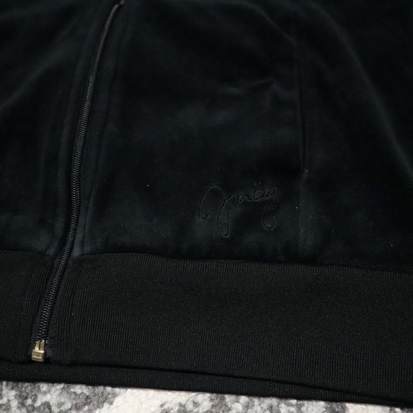 Juicy Couture Velour Black Tracksuit Gold Hardware - Picture 4 of 15
